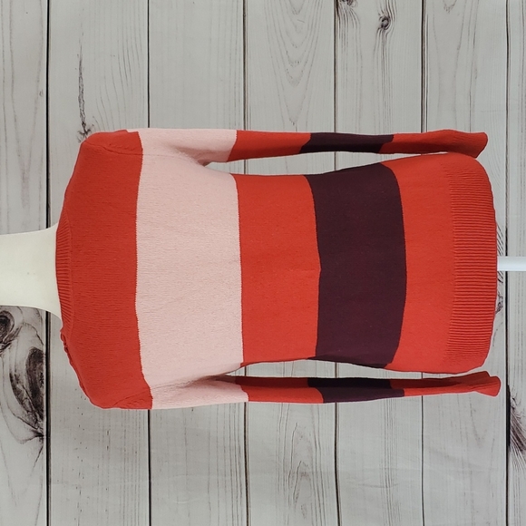 1901• M sweater Ski Weekend crewneck long sleeve shoulder button detail … - Picture 7 of 10